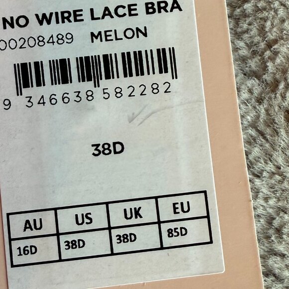 Lot of 4 Bras Size 38D from Hips & Curves Black, Melon, Latte, Teal Floral NWT - Picture 6 of 10